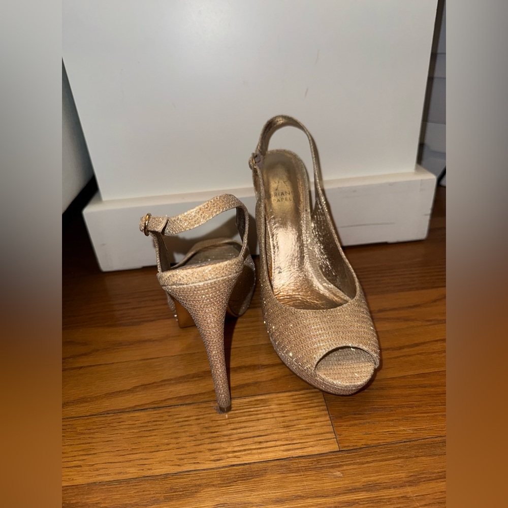 Gold Sparkly Pumps